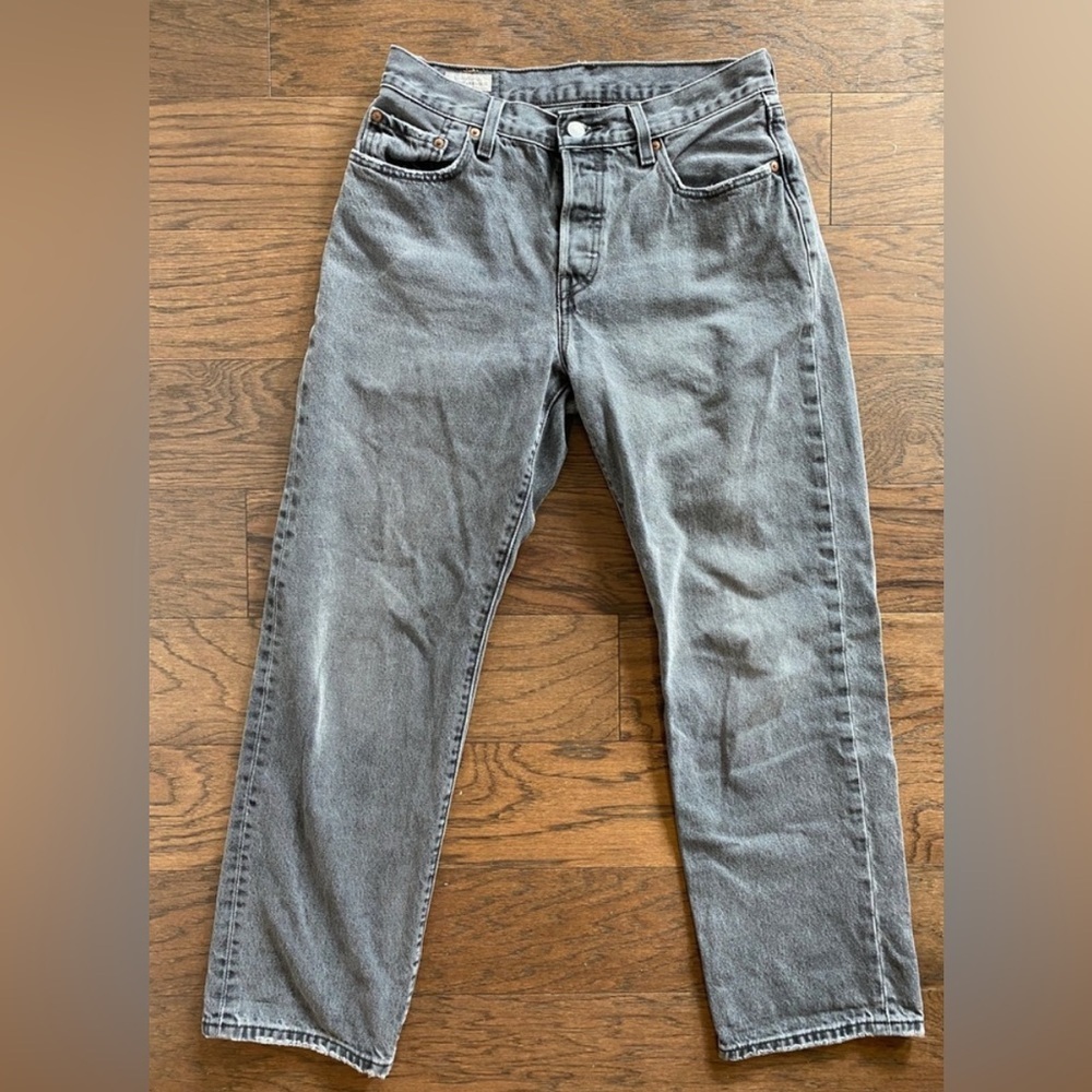 Levi's Authentic Vintage-Inspired Big E 501’s in Gray Wash Straight Leg. - Picture 8 of 11